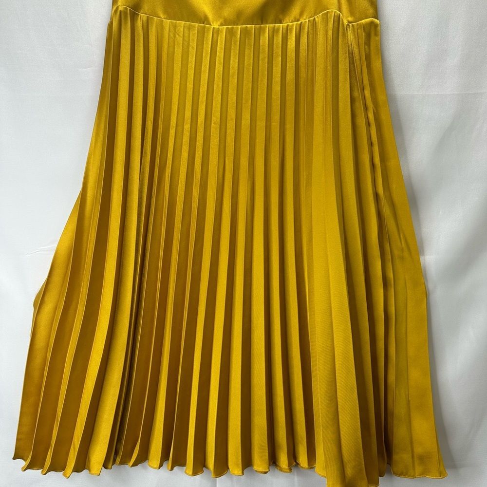 Banana Republic Golden Pleated A-Line Skirt Size 12 NWT - Picture 5 of 8
